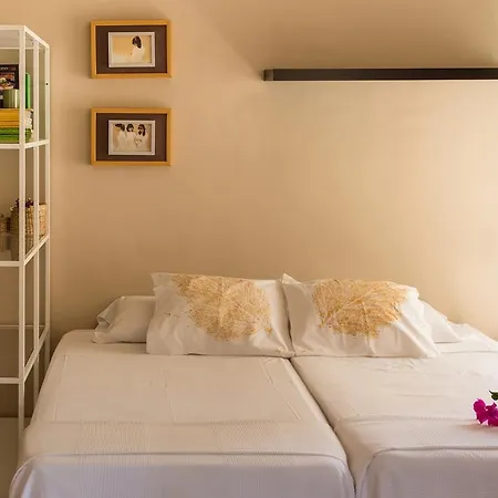 Ollerias Apartment *